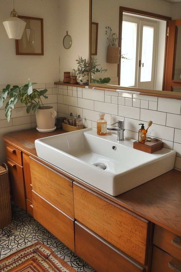 Vintage Wooden Bathroom with Retro Charm | Material Depot